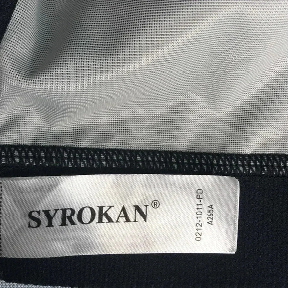 SYROKAN- Wirefree Full Coverage Sports Bra - Picture 11 of 16